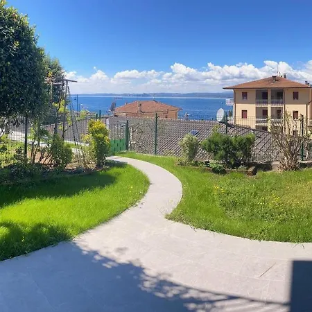 Oleander House * Torri Del Benaco